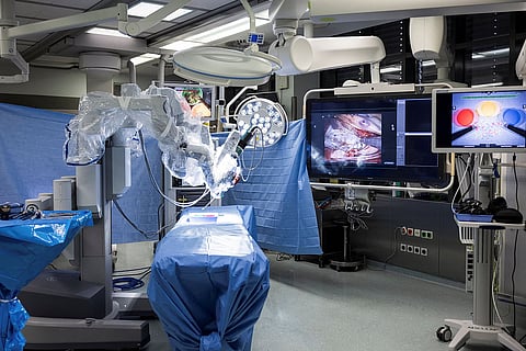 أبوظبي: زراعة نخاع عظمي تنقذ طفلة باكستانية من اضطراب مناعي نادر  