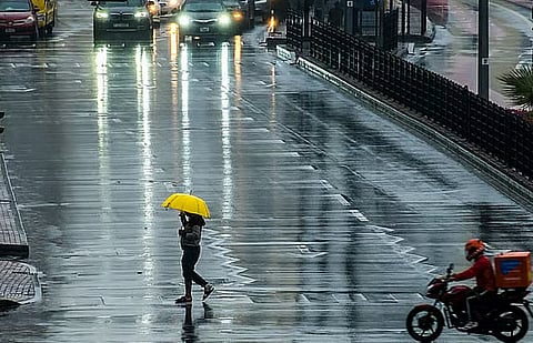 مطر الإمارات: إذنٌ بالراحة وانتعاش للسياحة الداخلية