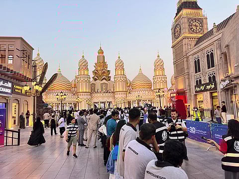 القرية العالمية