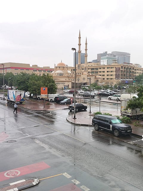 تطبيق نظام العمل عن بُعد لموظفي حكومة دبي غدا