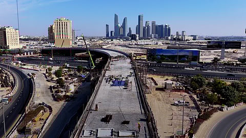 60% نسبة الإنجاز في تطوير شارعي عود ميثاء والأصايل