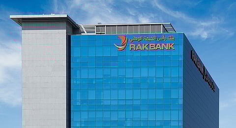 بنك رأس الخيمة يطلق عملة رقمية مستقرة مدعومة بالكامل