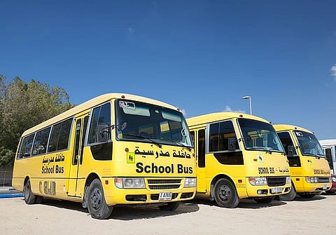 "حافلات مشتركة" في دبي.. خيار ذكي لخفض التكاليف وزحام المدارس