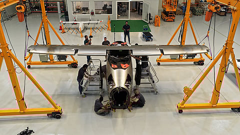 صُنع في أبوظبي.. طائرات بدون طيار تعيد صياغة مستقبل الشحن الجوي