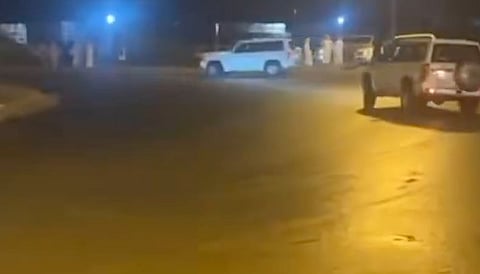 الشارقة: حجز 8 مركبات لحركات بهلوانية متهورة أثناء المطر