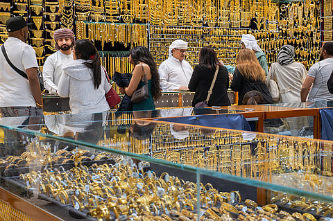 جراء التوتر في المنطقة.. الذهب يقفز 32 درهماً في دبي