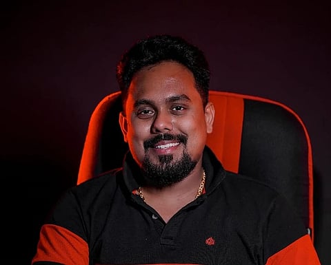 مغترب هندي في عُمان يربح 20 مليون درهم بعد أسابيع من ولادة ابنته