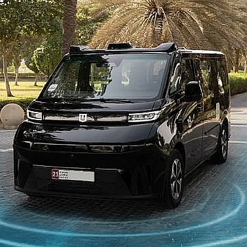 أبوظبي توسع نطاق "الروبوتاكسي" ليشمل مناطق حيوية جديدة