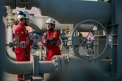 أدنوك للغاز: أرباح قياسية وتوسع استراتيجي في 2025