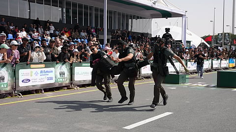 كازاخستان تتصدر "قمة الروية" في انطلاقة تحدي الإمارات للفرق التكتيكية