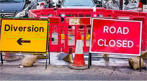 "شارع الإمارات".. إغلاق مسرب دبي - الشارقة عند الجسر "7" لأعمال التطوير