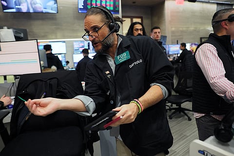 يتداول المتداولون في بورصة نيويورك خلال تداولات بعد الظهر.