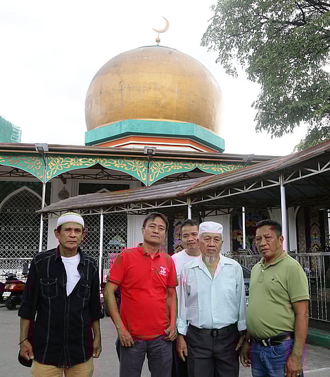 المسجد الذهبي في كيابو هو أكبر مسجد في الفلبين خارج مينداناو