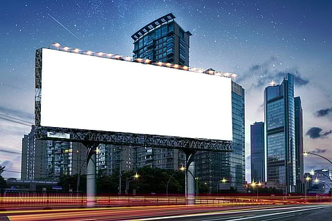 يجب أن يعرض كل إعلان منتجًا غذائيًا أو مشروبًا حقيقيًا