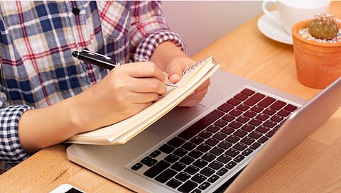 الإمارات تمدد نظام التعليم عن بُعد حتى 6 مارس كإجراء احترازي