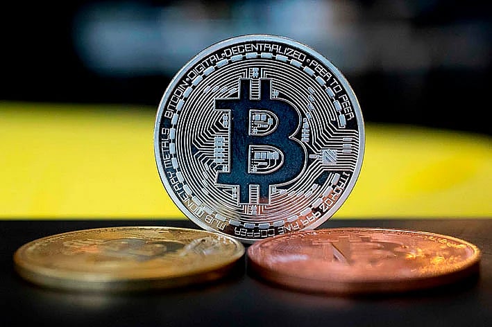 رياح فنزويلا .. بيتكوين يكسر حاجز الـ 91 ألف دولار