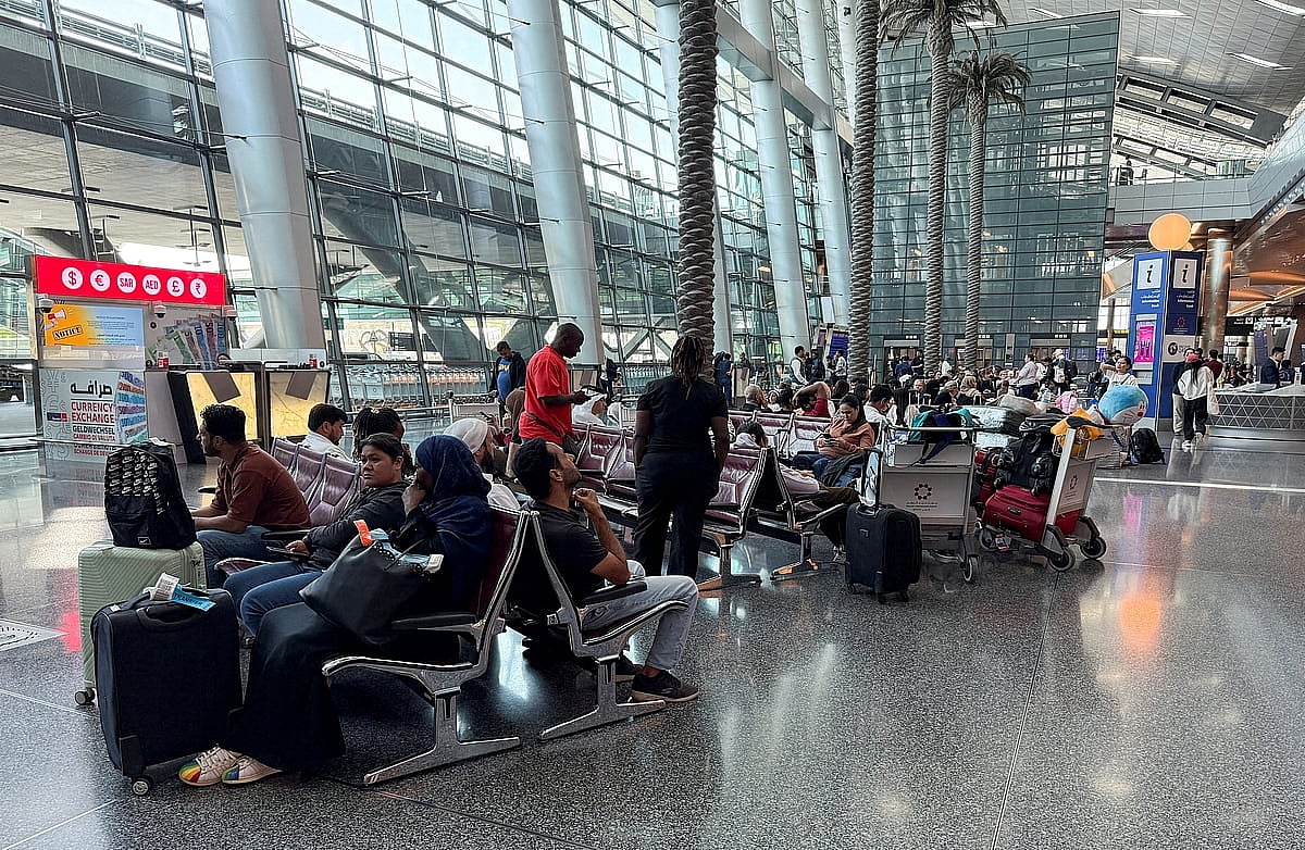 عطل اليونان اللاسلكي يفرض مسارات أطول على الطيران الخليجي