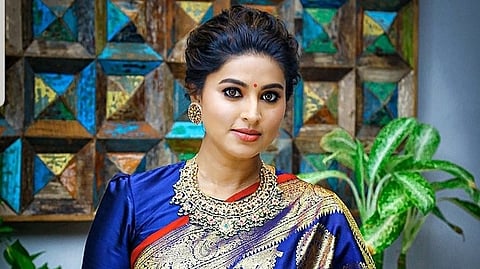 சினேகா