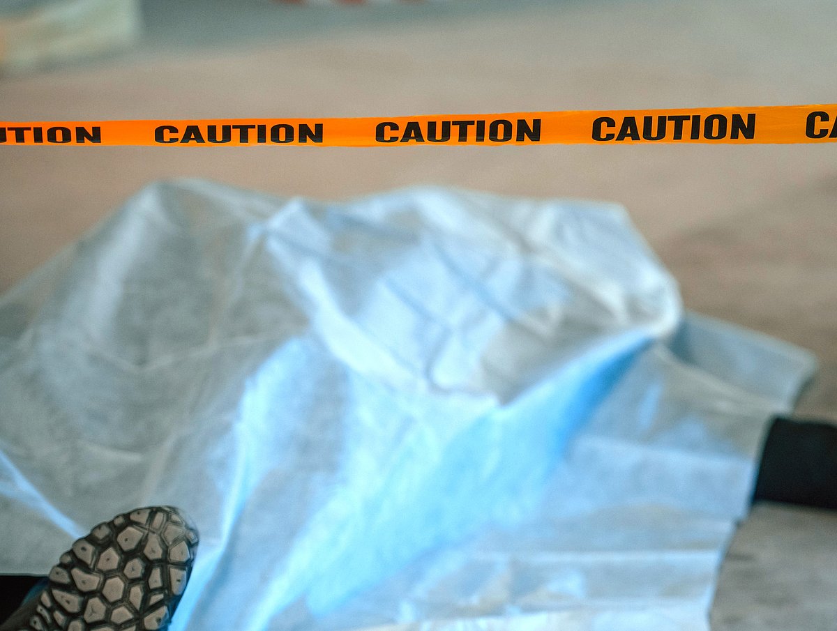 அதிமுக முன்னாள் எம்எல்ஏ ரவிக்குமார் கார் விபத்தில் உயிரிழந்தார்