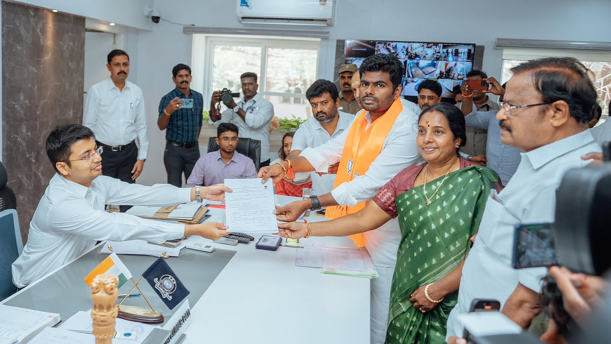 கோவையில் அண்ணாமலை வேட்புமனுத் தாக்கல்