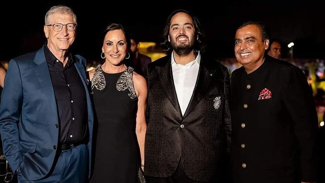 அம்பானி வீட்டு திருமணம்: பிரபலங்கள் பங்கேற்பு
