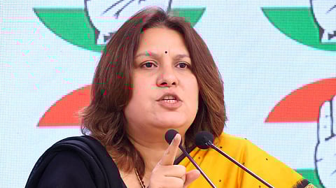 கங்கனா பற்றி அவதூறு கூறிய சுப்ரியாவுக்குத் தேர்தல் டிக்கெட் மறுப்பு