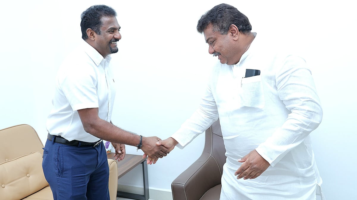 கர்நாடக குளிர்பான நிறுவனம்: முரளிதரன் ரூ. 1400 கோடி முதலீடு!