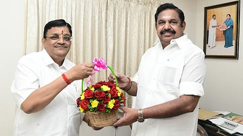 அதிமுகவில் மீண்டும் இணைந்த மைத்ரேயன்!