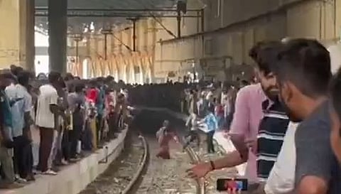 சென்னை விமான சாகச நிகழ்ச்சி: முறையான திட்டமிடல் இல்லாததால் போக்குவரத்து குறைபாடு