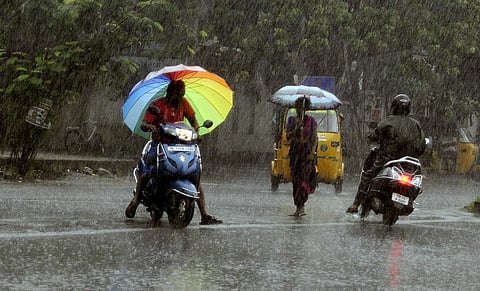 மயிலாடுதுறை, காரைக்காலுக்கு இன்றும் நாளையும் ரெட் அலர்ட்!