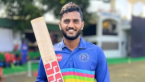 மீண்டும் விரைவாக டி20 சதமடித்த உர்வில் படேல்!