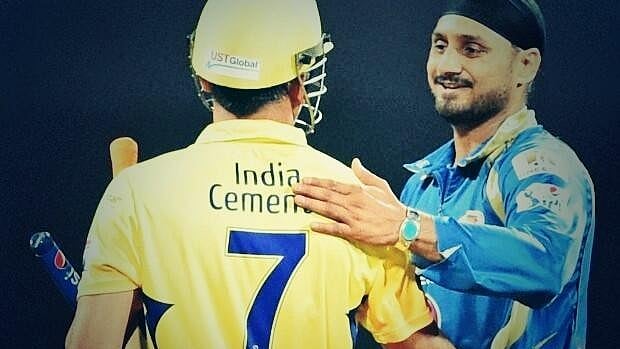 கடந்த 10 ஆண்டுகளாக தோனியுடன் பேசுவதில்லை: ஹர்பஜன் சிங்