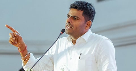 காவல்துறைக்கு யார் அதிகாரம் கொடுத்தது?: அண்ணாமலை கேள்வி