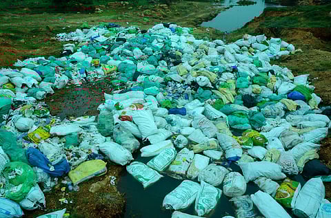 திருநெல்வேலியில் கொட்டப்பட்ட மருத்துவக் கழிவுகள் அபாயகரமானதாக இல்லை: கேரள அதிகாரி