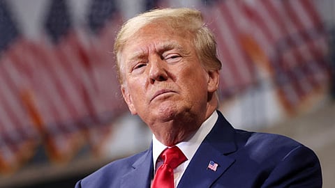 ஹெச்-1பி விசா விண்ணப்பக் கட்டணம் 1 லட்சம் அமெரிக்க டாலராக உயர்வு: டிரம்ப் | H-1B Visa | Donald Trump |