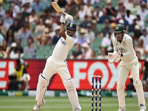 ஜெயிஸ்வால் நிதானம்: தாக்குப்பிடித்து டிரா செய்யுமா இந்தியா?