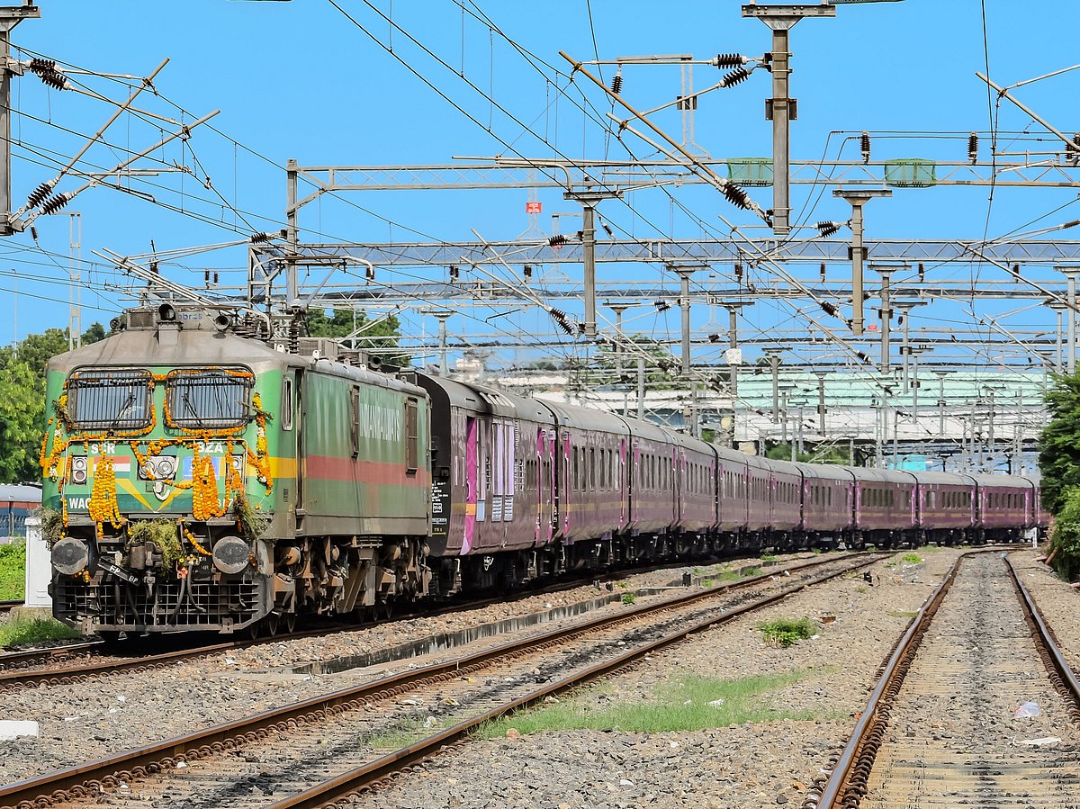 போதிய முன்பதிவுகள் இல்லாததால் சிறப்பு ரயில்கள் ரத்து: தெற்கு ரயில்வே | Southern Railway |