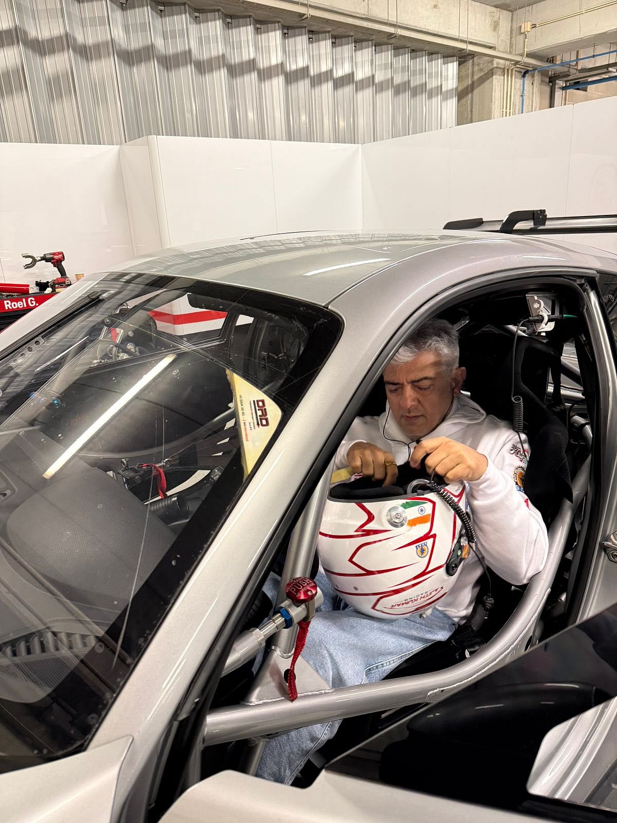 முதல்வர் ஸ்டாலின், உதயநிதிக்கு அஜித் குமார் பாராட்டு