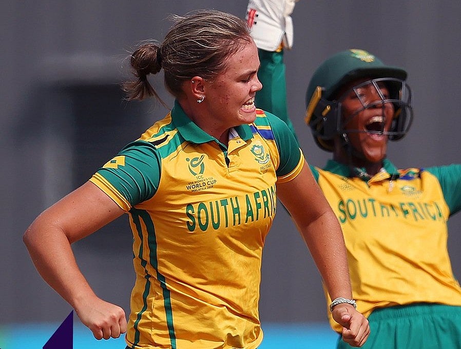 யு-19 மகளிர் டி20 உலகக் கோப்பை: முதன்முறையாக இறுதிச் சுற்றுக்கு முன்னேறிய தெ.ஆ.