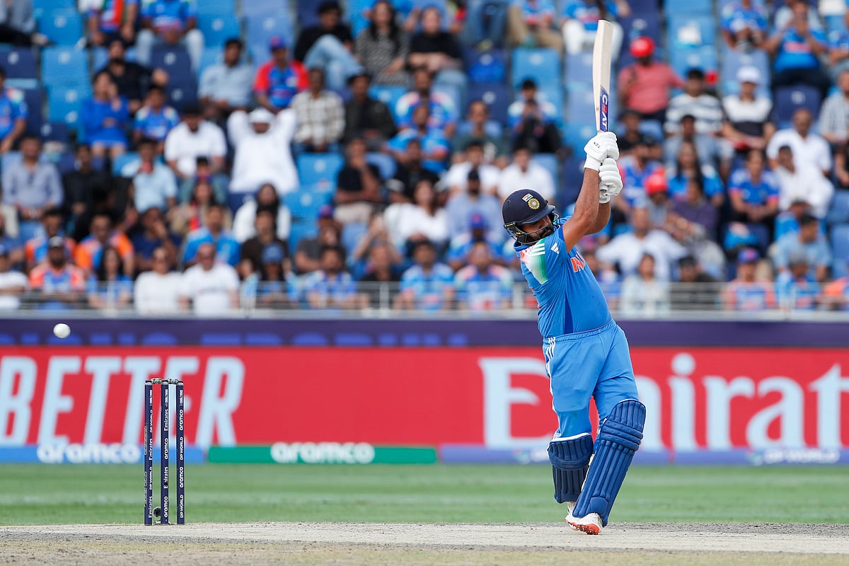 சாம்பியன்ஸ் கோப்பையை வென்றது இந்தியா!