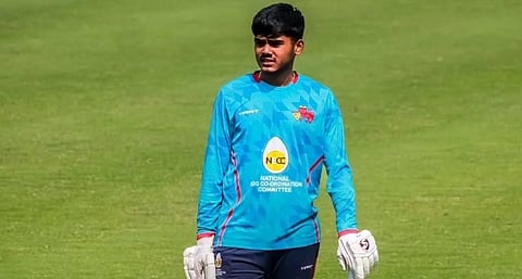 சிஎஸ்கே தேர்வு செய்த 17 வயது வீரர்: யார் இந்த ஆயுஷ் மாத்ரே?