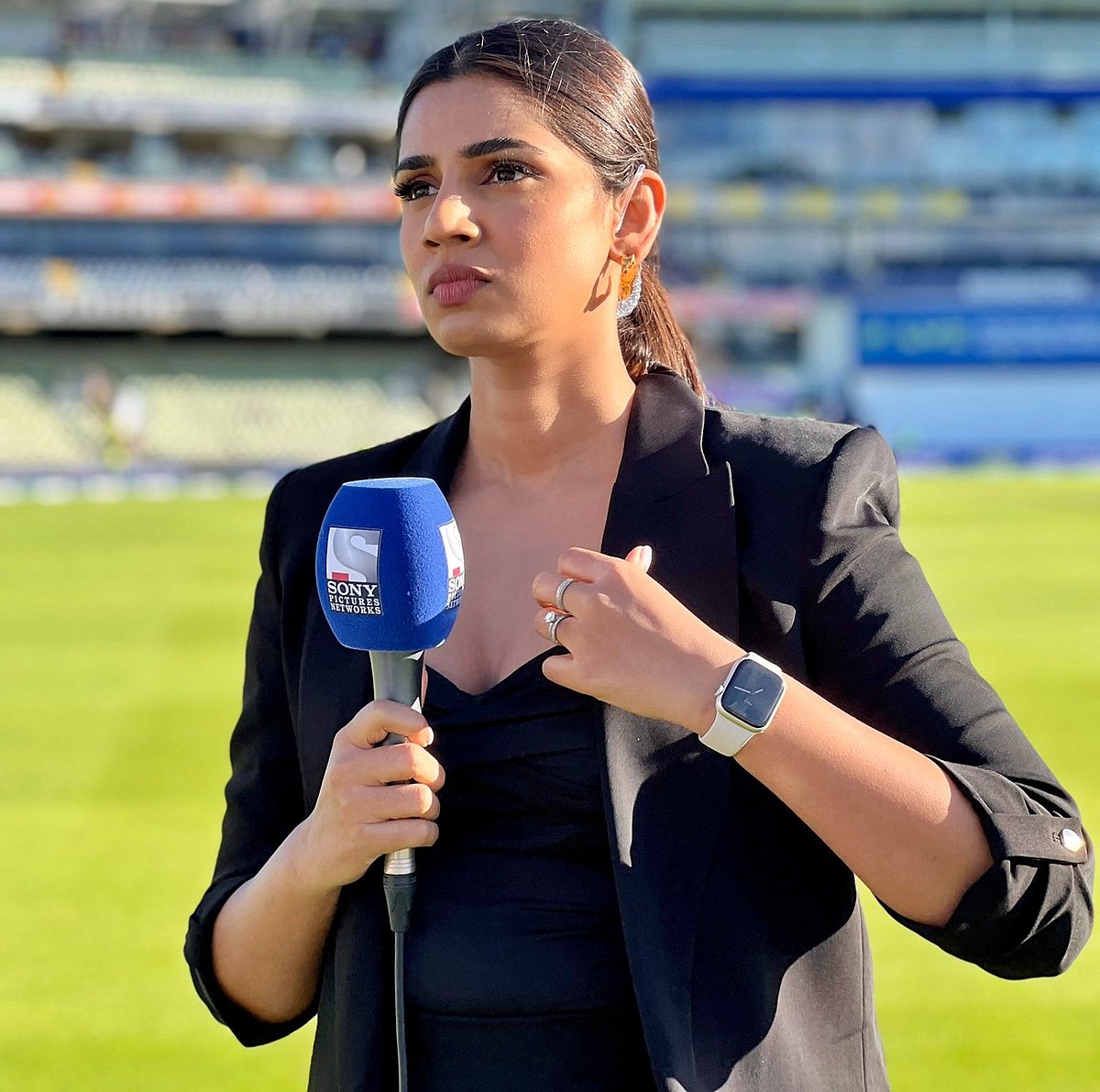 என் மகன் ஒன்றரை வயது குழந்தை: கொதித்தெழுந்த பும்ரா மனைவி!