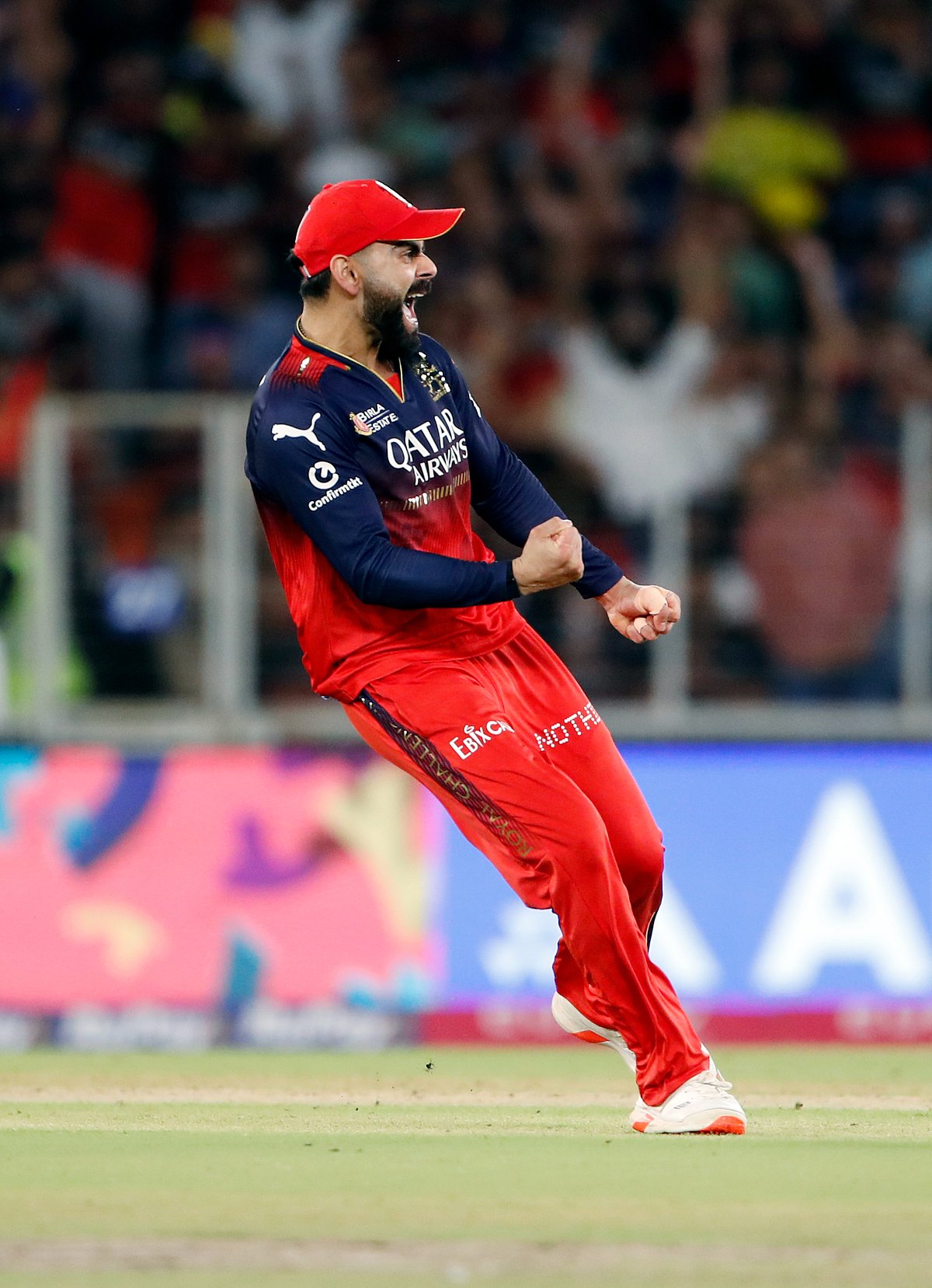 ஈ சாலா கப் நம்தே: 18 வருட காத்திருப்புக்குப் பின் ஆர்சிபி சாம்பியன்!