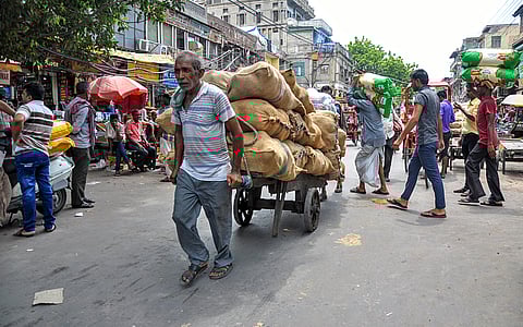 இந்தியாவின் தீவிர வறுமைக்கோடு விகிதம் வீழ்ச்சி!