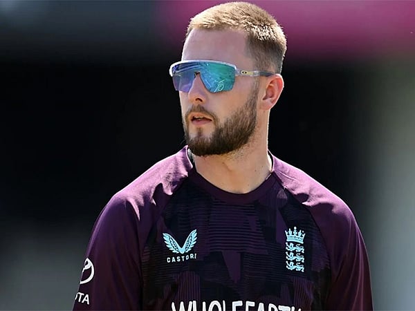 அடிலெய்ட் ஆஷஸ் டெஸ்ட்: இங்கிலாந்து அணியில் ஒரு மாற்றம்! | Ashes | 