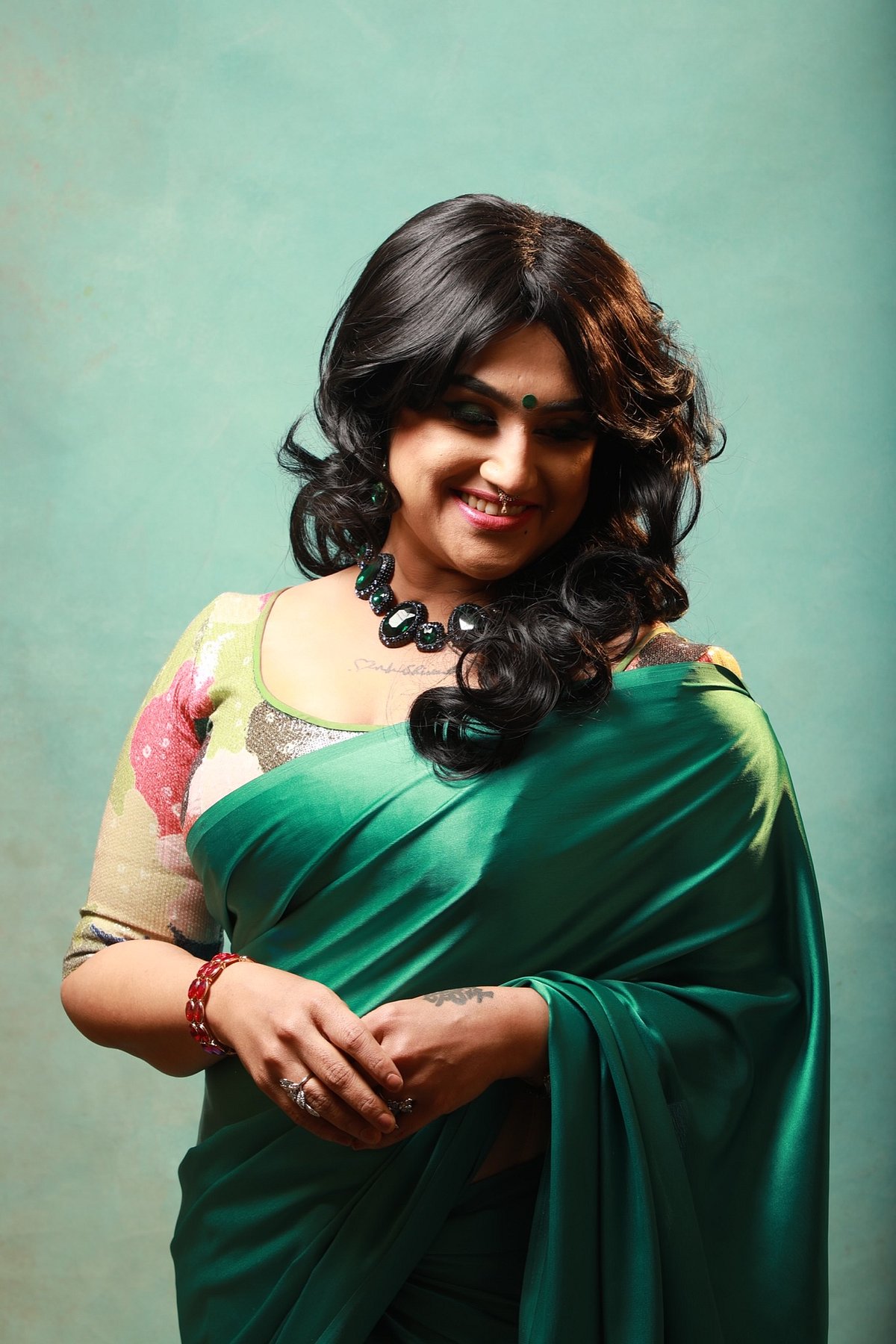 கார்த்திக் ராஜா என் நெருங்கிய நண்பர்: வனிதா விஜயகுமார் விளக்கம் | Vanitha Vijayakumar