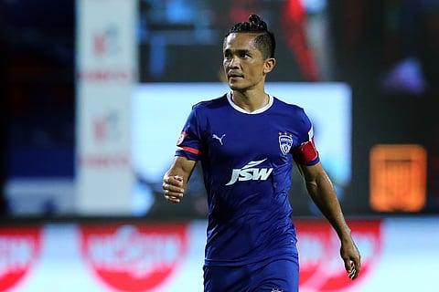 ஐஎஸ்எல் கால்பந்து: வீரர்களுக்கான ஊதியத்தை நிறுத்த பெங்களூரு எஃப்சி முடிவு | Bengaluru FC