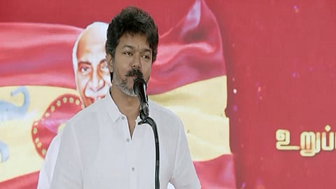 புதிய நிர்வாகக் குழுவில் மொத்தம் 28 பேர் இடம்பெற்றுள்ளார்கள்.