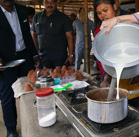 டீ கடை (கோப்புப் படம்)