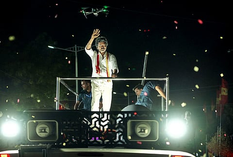 சென்னைக்குத் திரும்பினார் விஜய்!